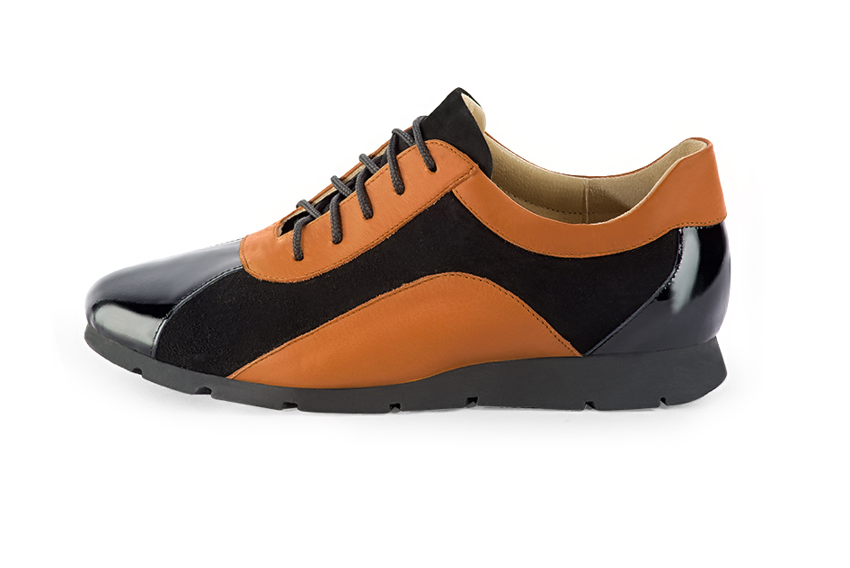 Gloss black and marigold orange women's open back shoes. Round toe. Flat rubber soles. Profile view - Florence KOOIJMAN